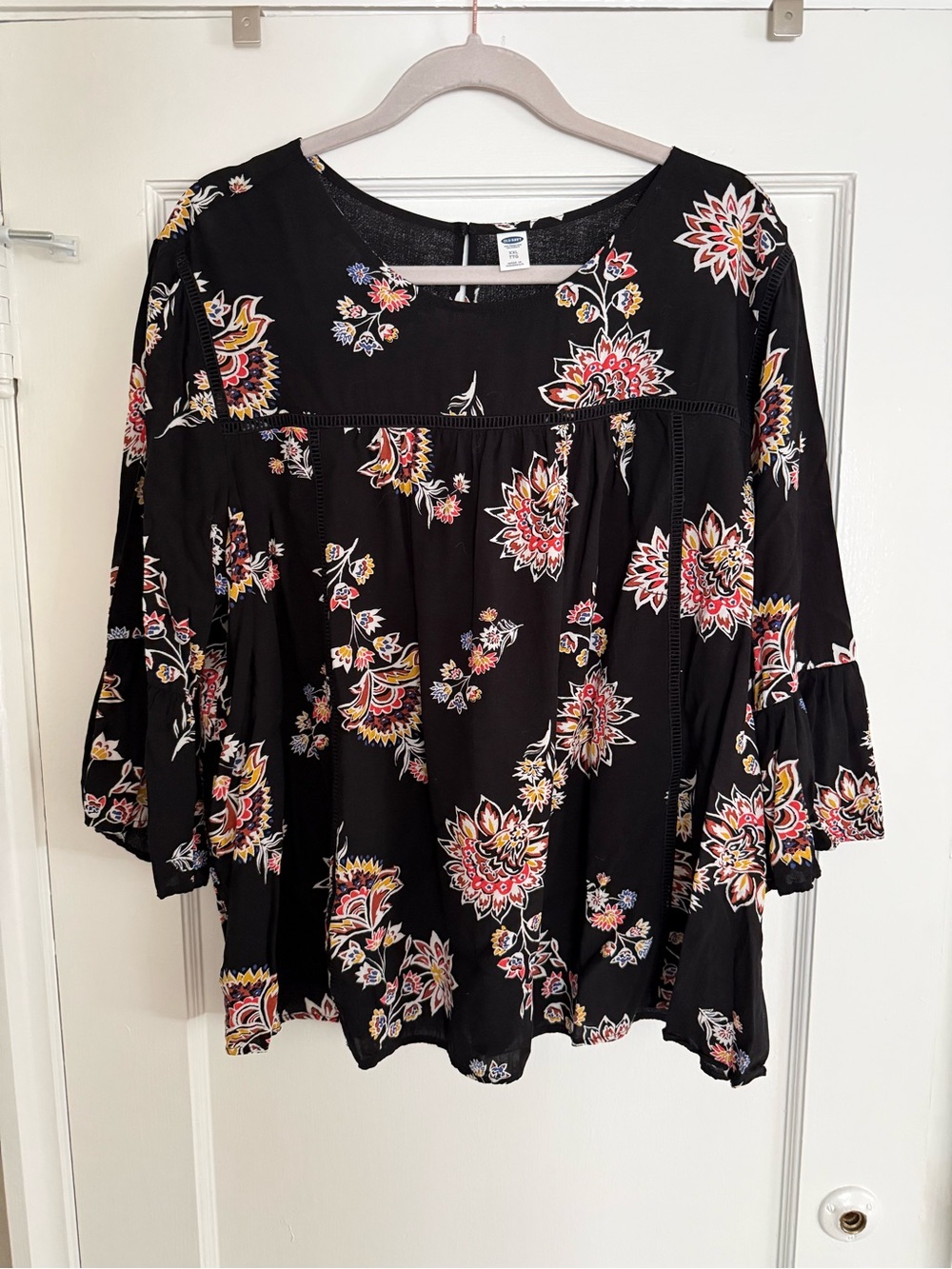 Old Navy Black Floral Boho Peasant Tunic